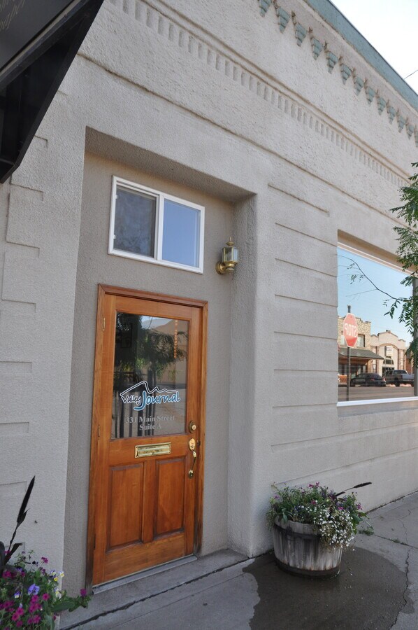 327 Main St SW, Ronan, MT 59864