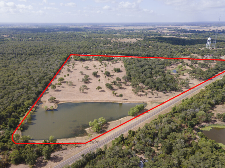 187 FM 2104, Smithville, TX for sale - Primary Photo - Image 1 of 1