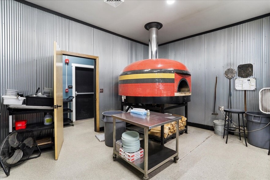 985 Baltimore Pike, Gettysburg, PA for sale - Interior Photo - Image 3 of 85