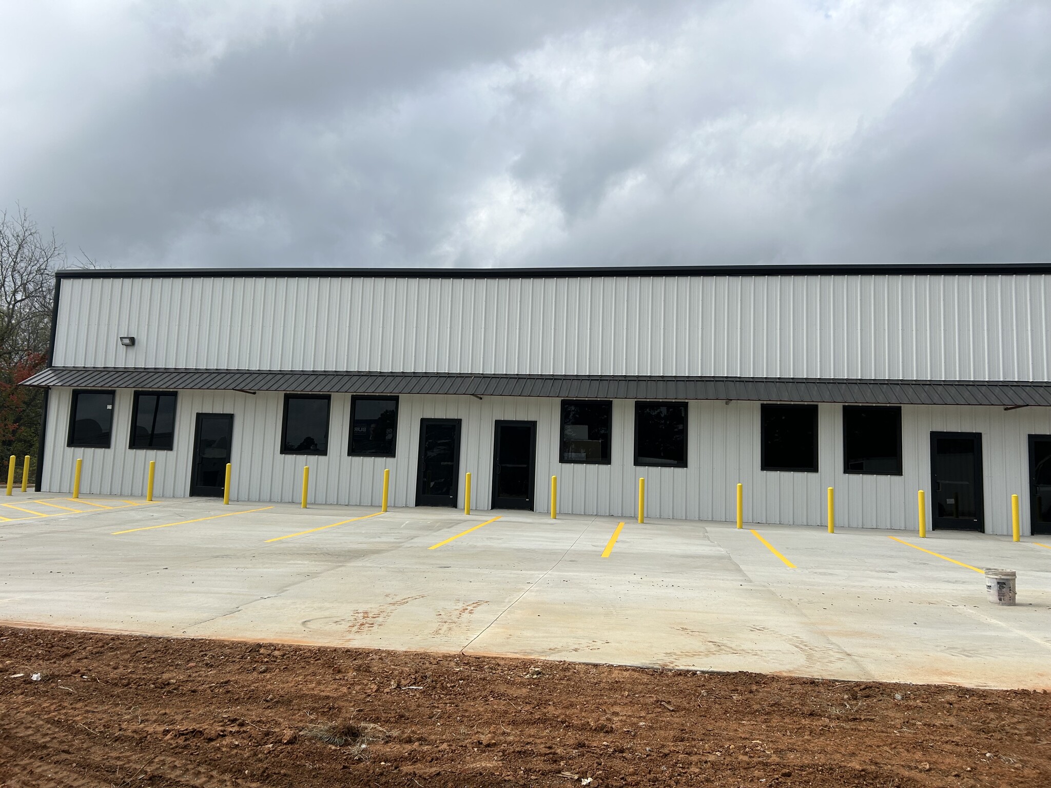 201 N County Rd, Alvarado, TX for lease Building Photo- Image 1 of 4