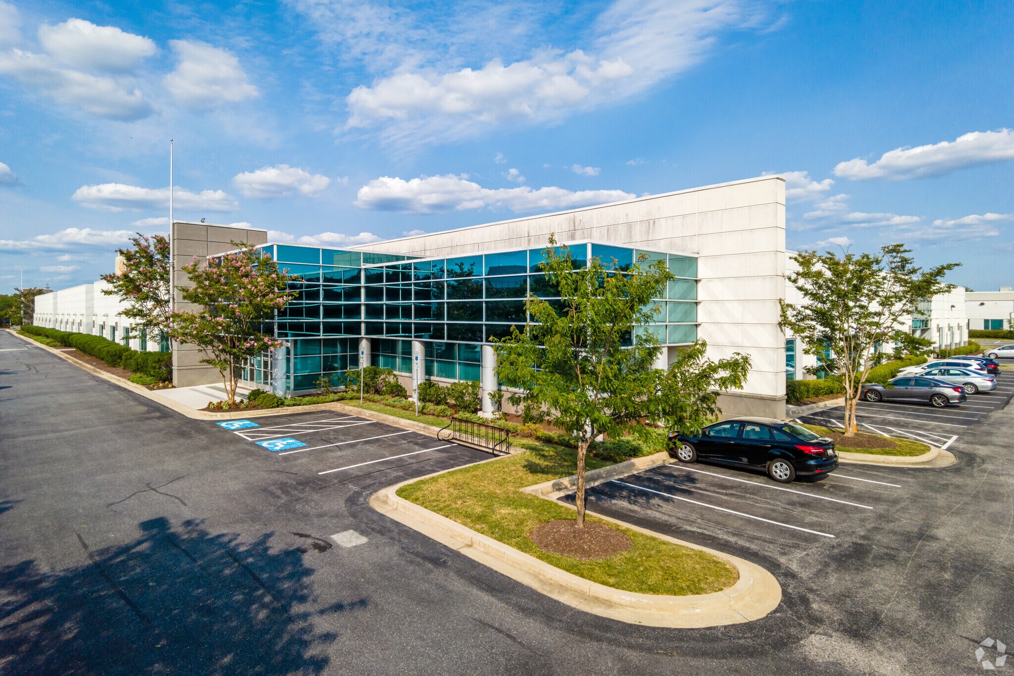 7229 Parkway Dr, Hanover, MD for lease Building Photo- Image 1 of 6