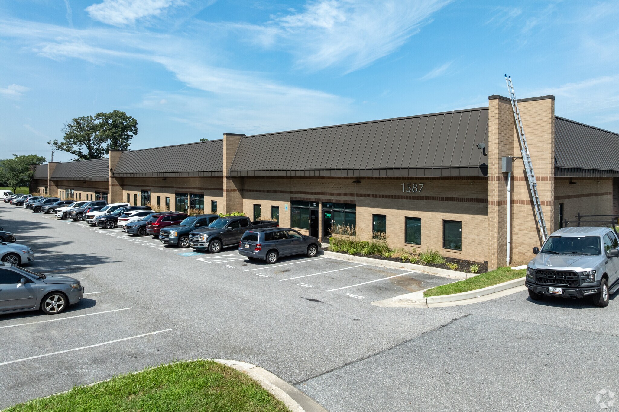 1587 Sulphur Spring Rd, Arbutus, MD for sale Primary Photo- Image 1 of 1