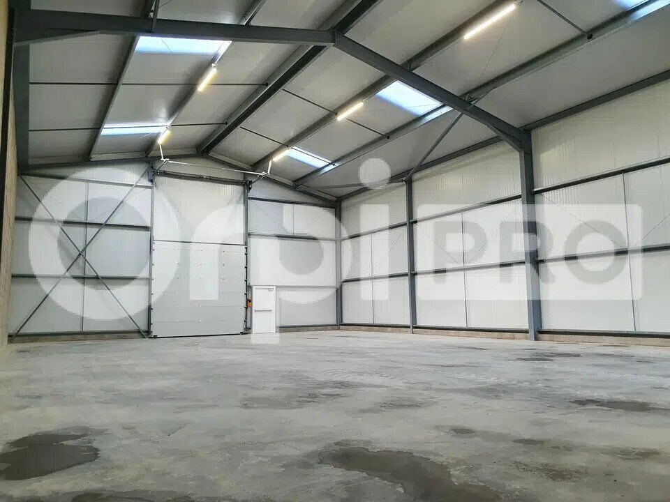 Industrial in Épernay for lease Interior Photo- Image 1 of 4