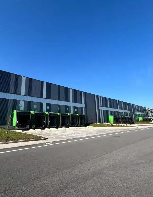 Industrial in Douai for lease Building Photo- Image 1 of 16