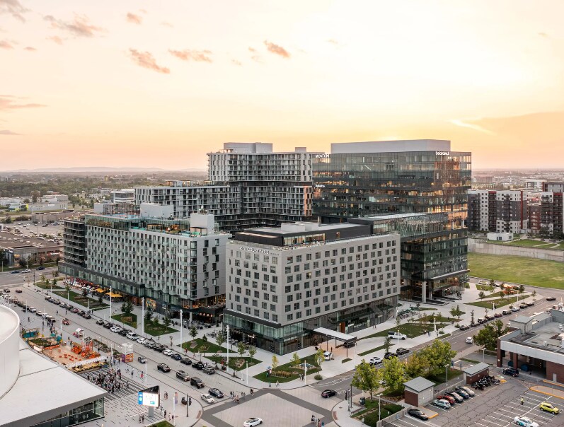 2000 Rue Jacques-Tétreault, Laval, QC for lease Primary Photo- Image 1 of 2