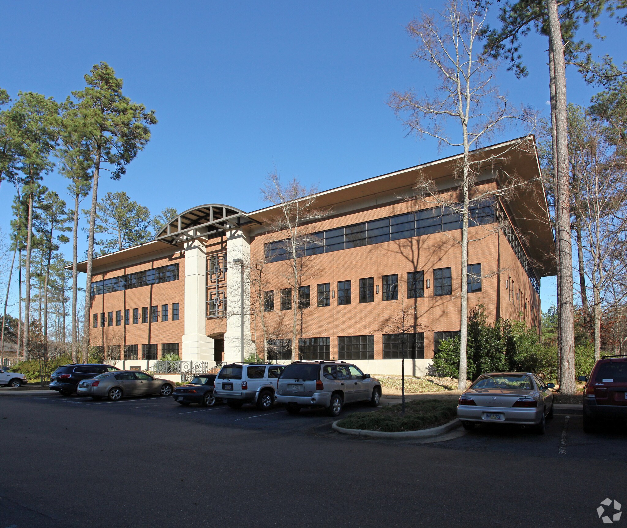 574 Highland Colony Pky, Ridgeland, MS 39157 Paragon Centre