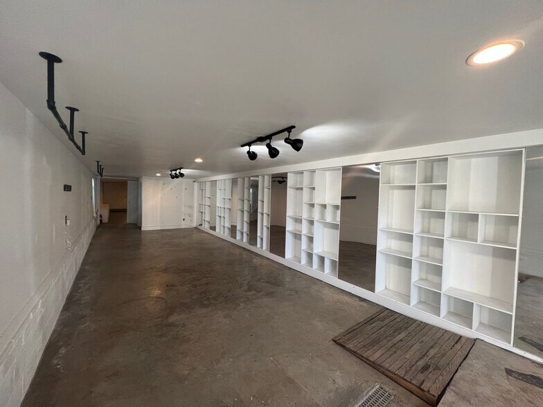 1237 Poland Ave, New Orleans, LA 70117