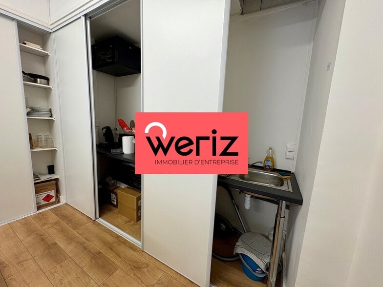 30 A Rue De Village, Marseille for lease - Building Photo - Image 3 of 7