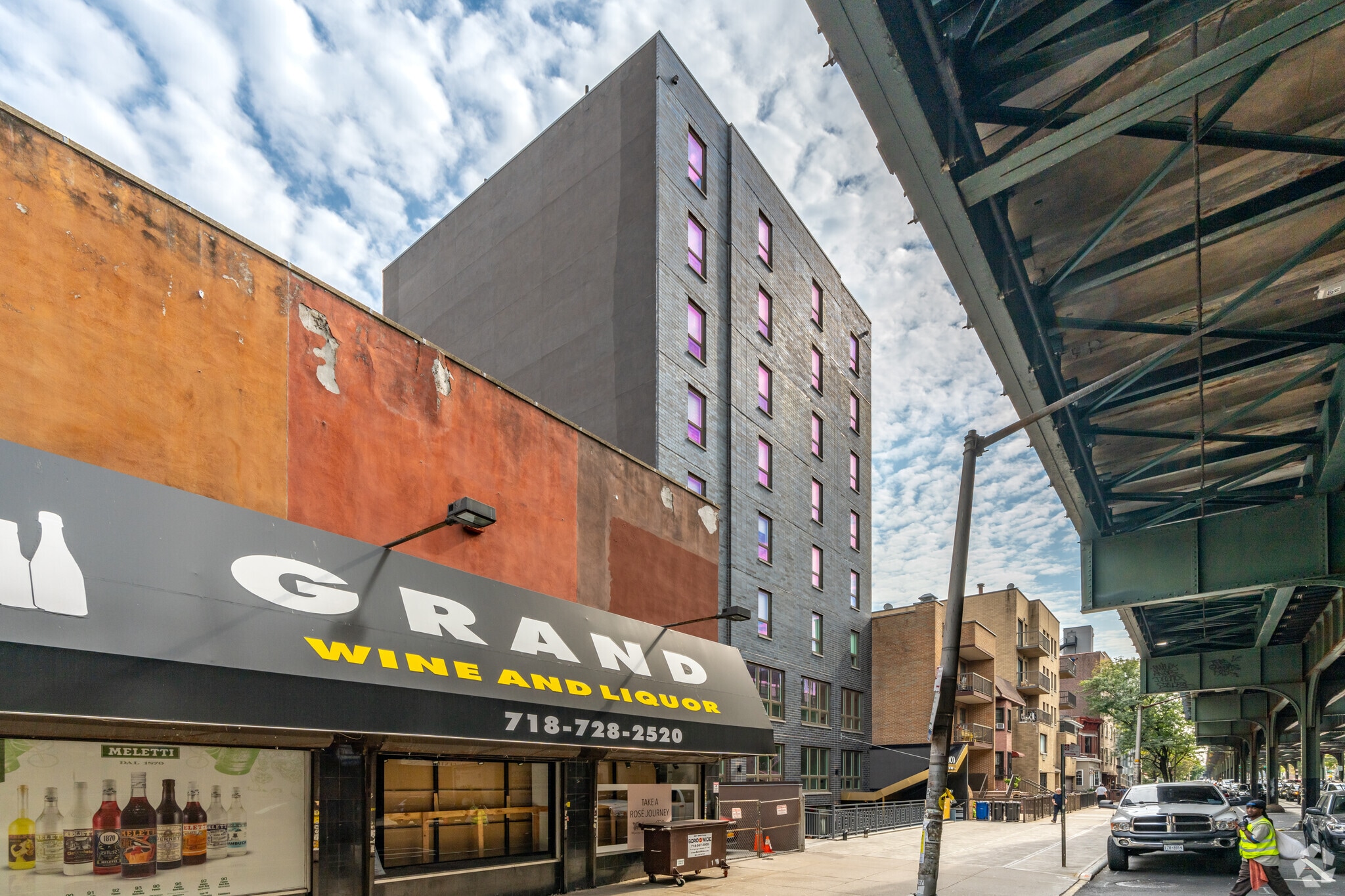 30-17 31st St, Astoria, NY for lease Primary Photo- Image 1 of 17