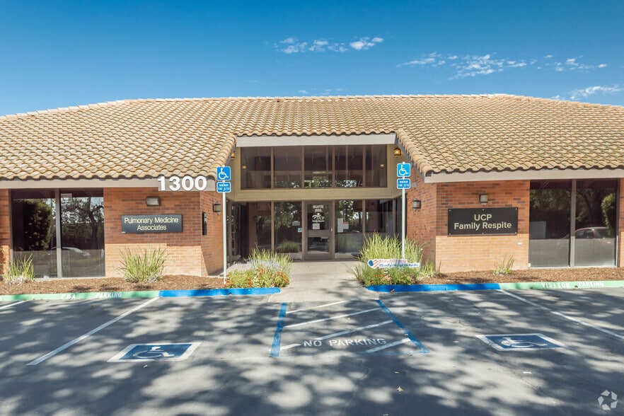1300 Ethan Way, Sacramento, CA for lease - Building Photo - Image 3 of 5