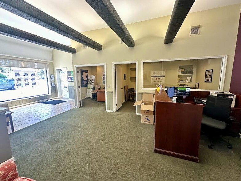 538 Bloomfield Ave, Verona, NJ for lease - Interior Photo - Image 3 of 29