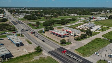 3400-3402 Highway 21 E, Bryan, TX for lease Building Photo- Image 2 of 10
