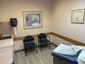 1117 E Hallandale Beach Blvd, Hallandale Beach, FL for lease Interior Photo- Image 1 of 4