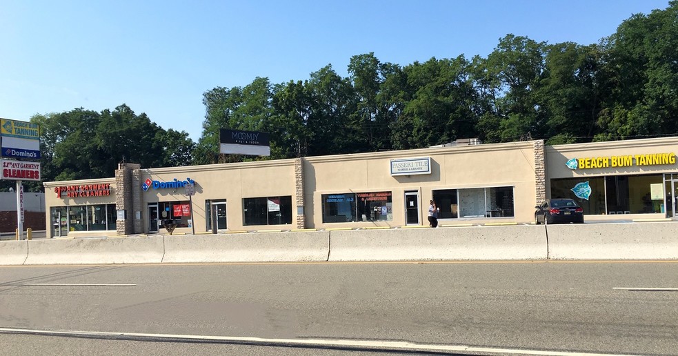 319-325 State Route 10, East Hanover, NJ for lease - Building Photo - Image 2 of 7