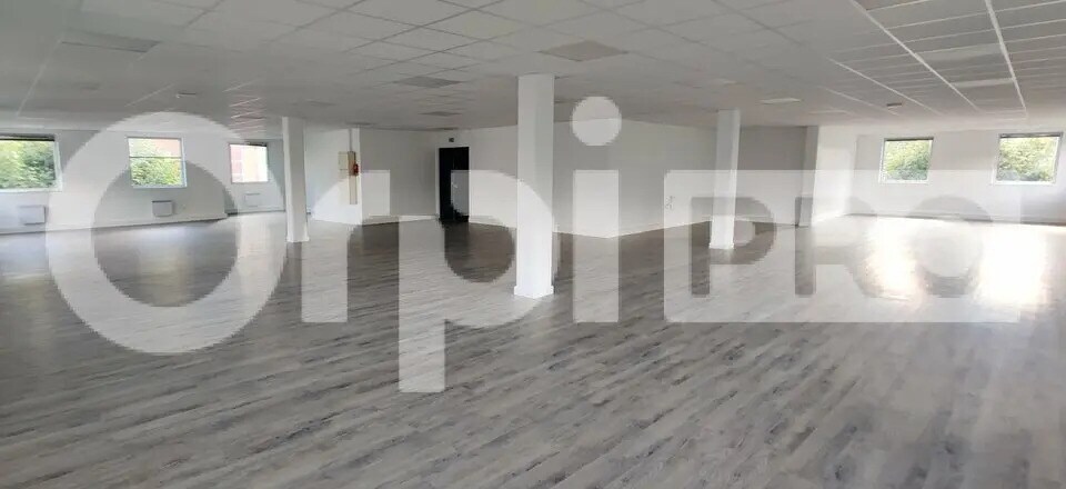 Office in Chevilly-Larue for lease - Building Photo - Image 2 of 4