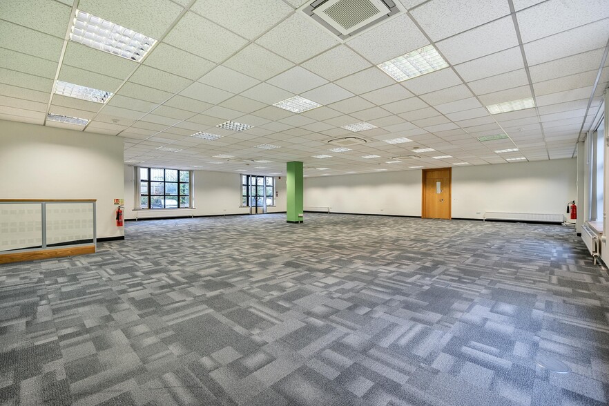 Mark Rd, Hemel Hempstead for lease - Interior Photo - Image 3 of 13