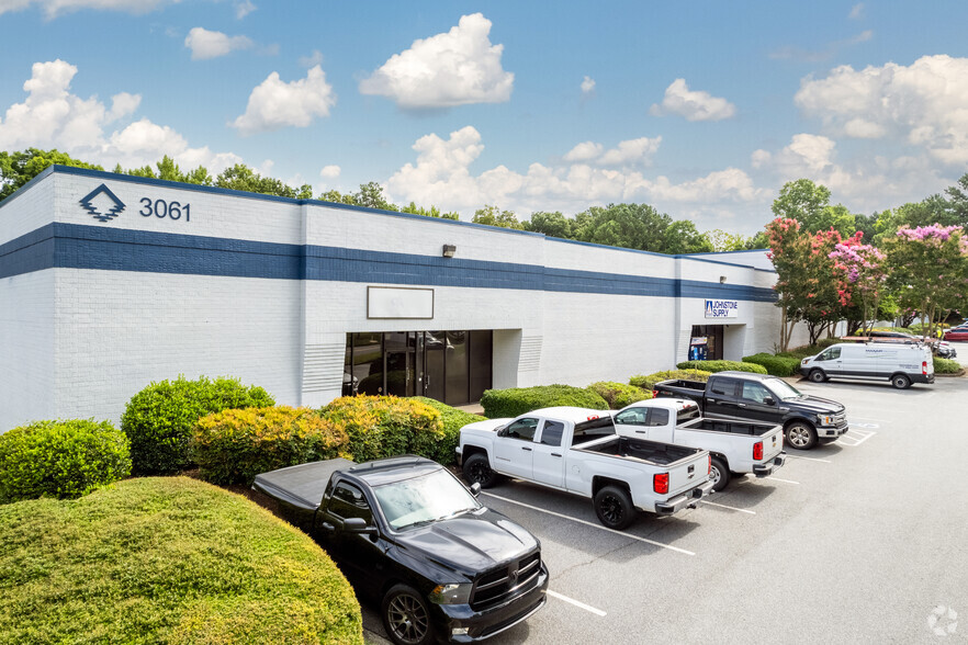 3061 Kingston Ct SE, Marietta, GA for lease - Building Photo - Image 1 of 7