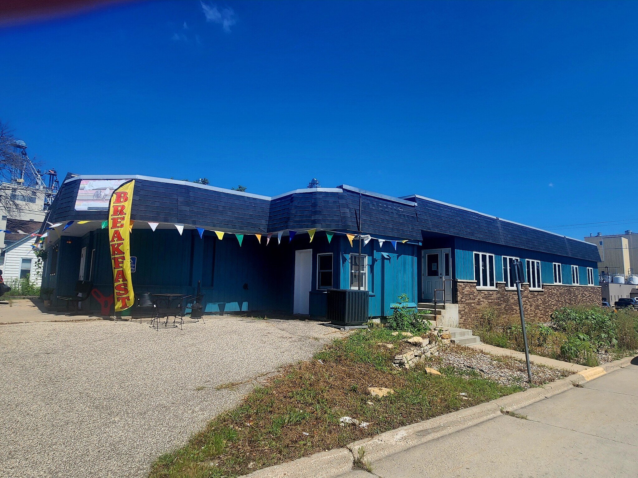 301 N Main St, Pine Island, MN for sale Primary Photo- Image 1 of 1