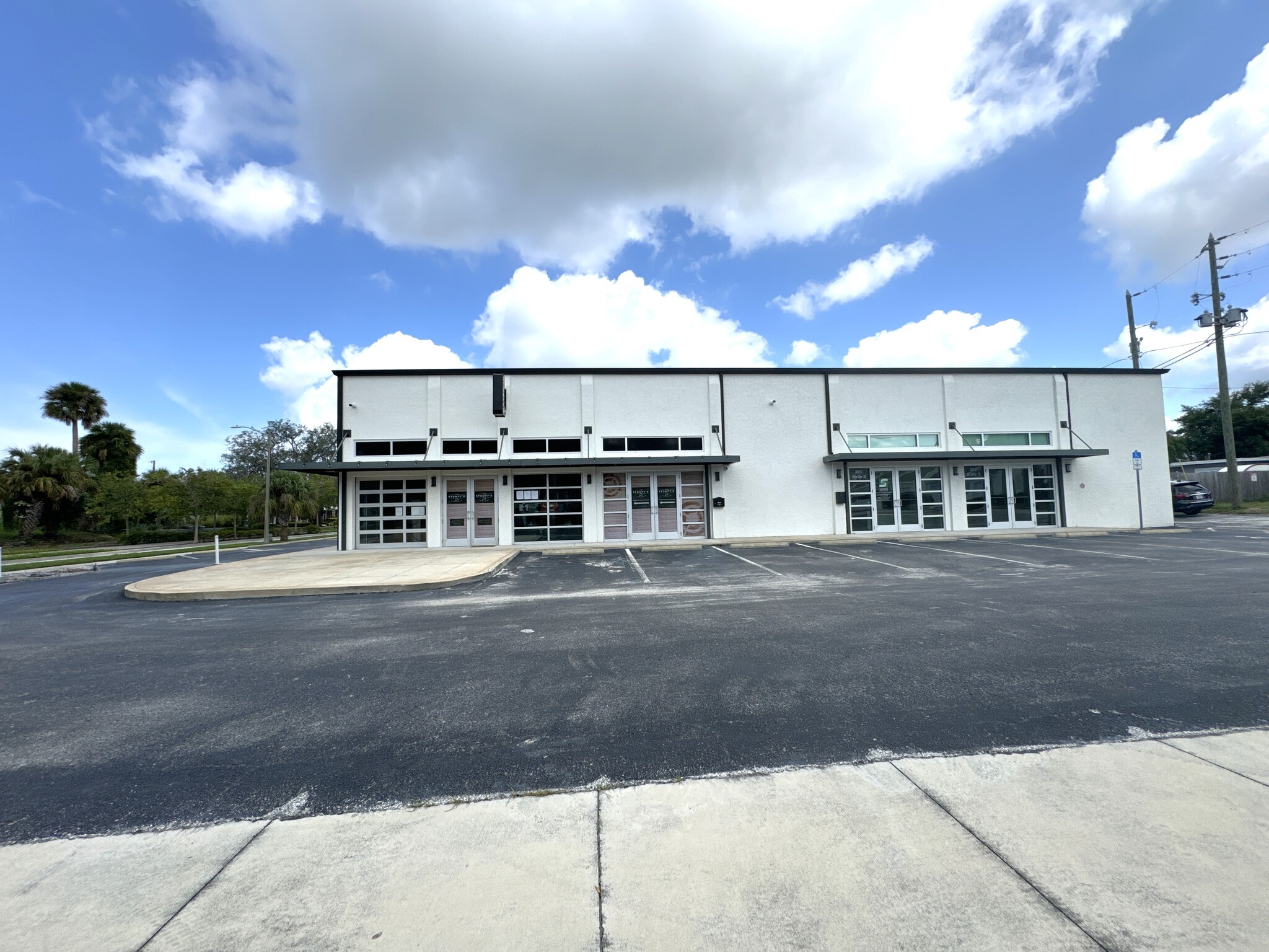 201 E Center St, Tarpon Springs, FL for lease Building Photo- Image 1 of 73