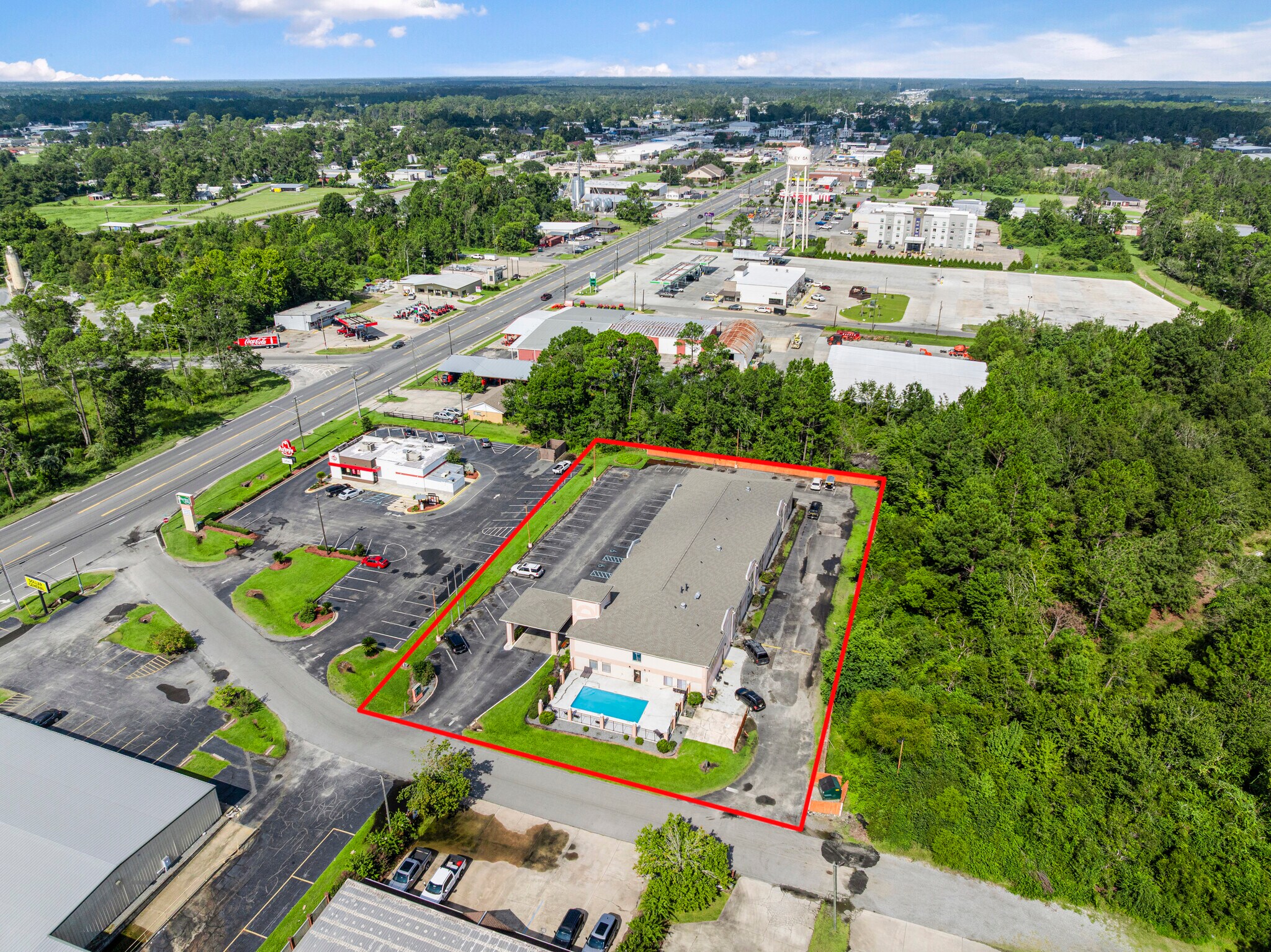 53 Heritage St, Baxley, GA for sale Primary Photo- Image 1 of 1