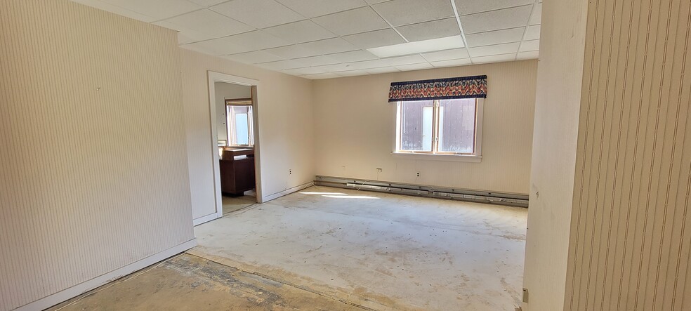 699 Harrel St, Morristown, VT for lease - Building Photo - Image 3 of 3