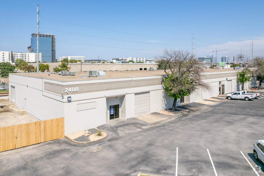 2340 W Braker Ln, Austin, TX for lease - Building Photo - Image 3 of 19