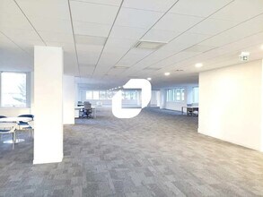 32-34 Avenue De L'Europe, Vélizy-Villacoublay for lease Interior Photo- Image 1 of 1