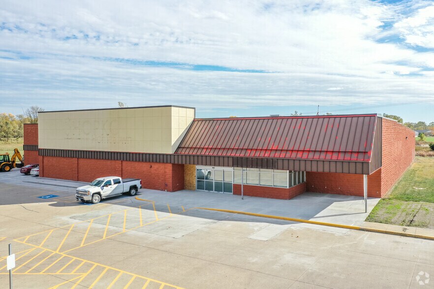 1305 141st St, Perry, IA for sale - Primary Photo - Image 1 of 1