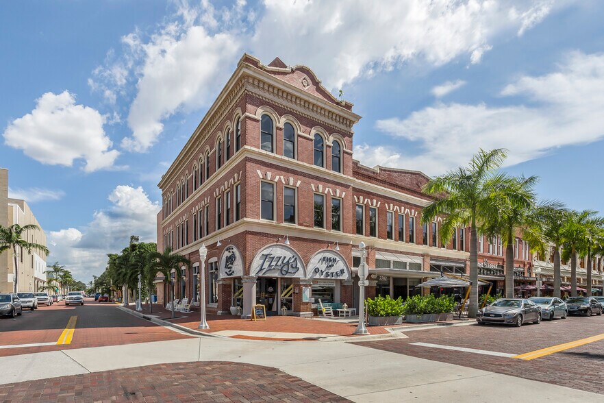 1500 Jackson St, Fort Myers, FL for sale - Building Photo - Image 1 of 1