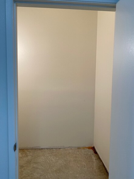 2413 Fairview Ave, Santa Ana, CA for lease - Interior Photo - Image 3 of 12