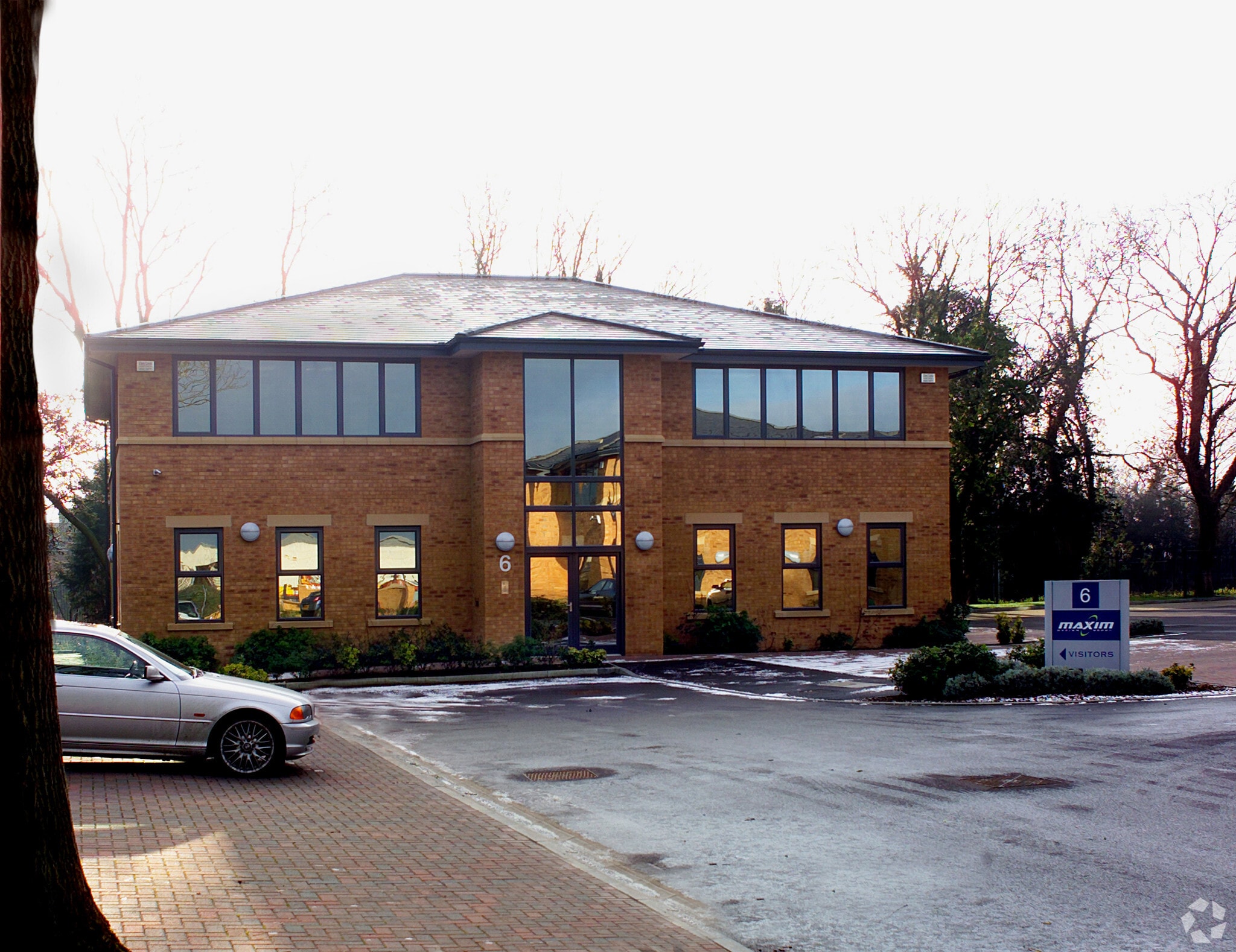 6 Manor Park, Banbury for sale Primary Photo- Image 1 of 1