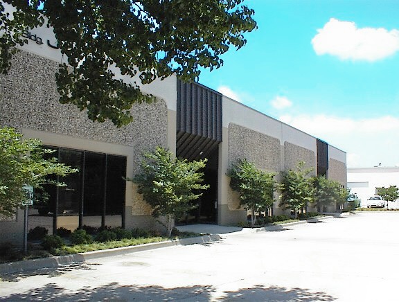 210 W Wilshire Blvd, Oklahoma City, OK for lease - Building Photo - Image 3 of 14