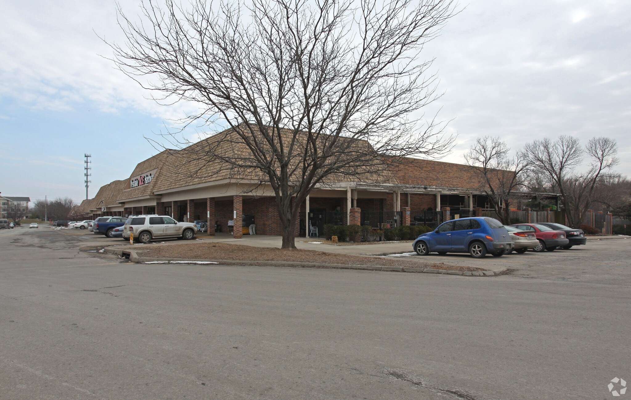 15225 W 87th St, Lenexa, KS 66215 Country Hill Center