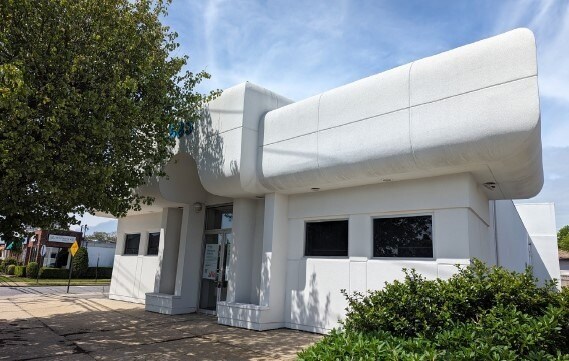 585 Broadway, Massapequa, NY for sale - Primary Photo - Image 1 of 1