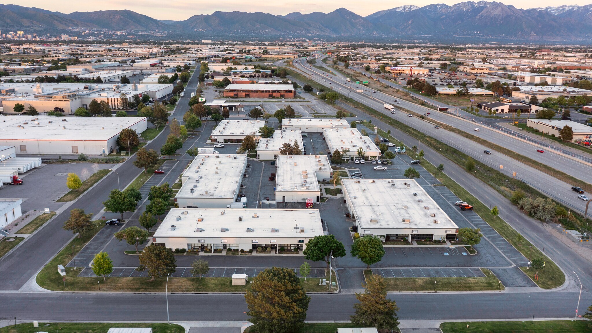 Zagg Inc Salt Lake City Ut 3636-3658 W 2100 S, Salt Lake City, UT 84120 - Broadbent Business Park