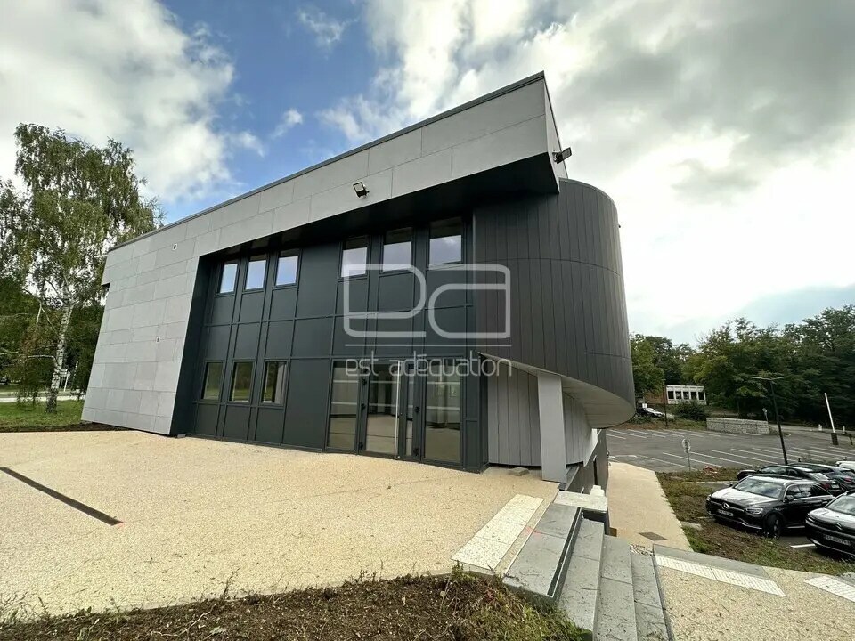 Office in Vandoeuvre-les-Nancy for lease Building Photo- Image 1 of 15