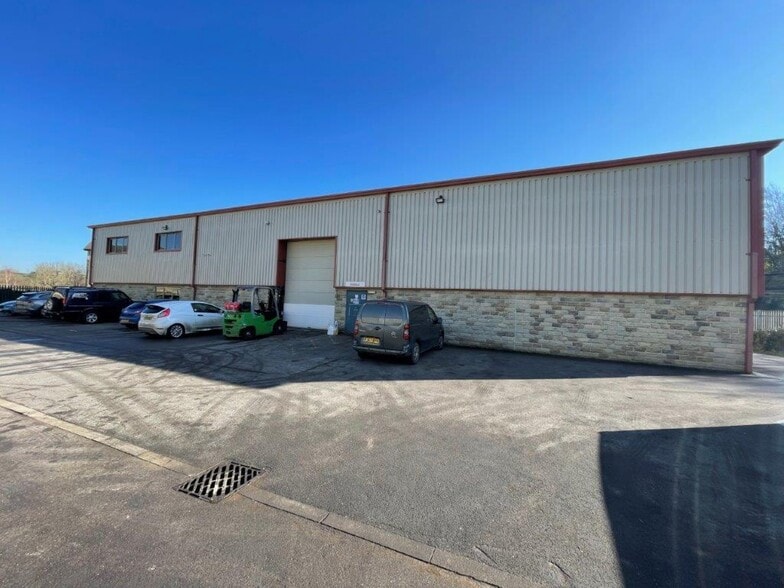 Station Rd, Skelmanthorpe for sale - Primary Photo - Image 1 of 1