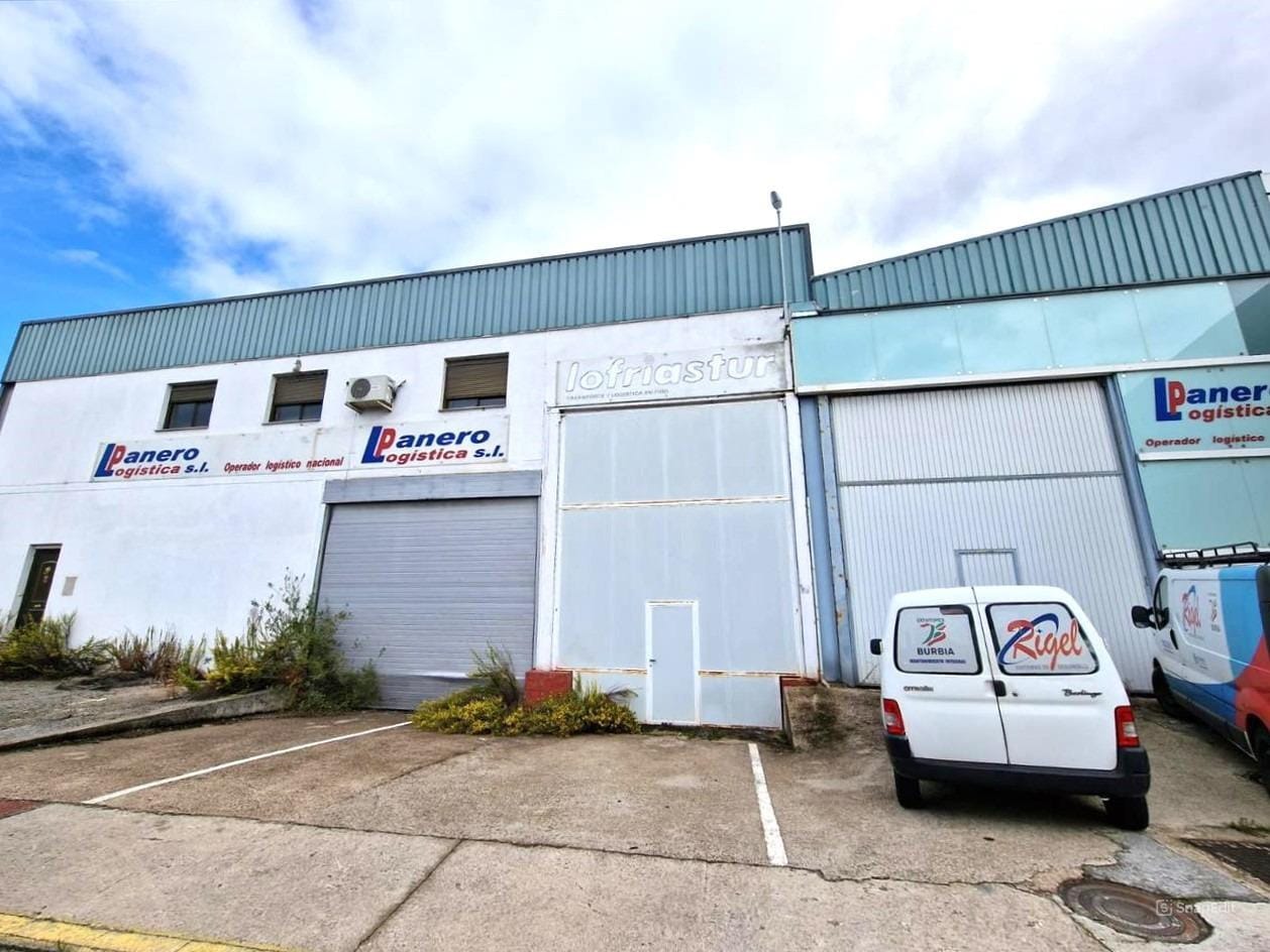 Industrial in Toral de los Vados for sale Building Photo- Image 1 of 17