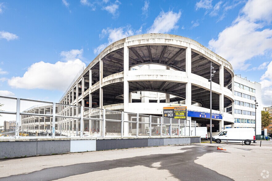 1-15 Boulevard Ney, Paris for lease - Building Photo - Image 3 of 4