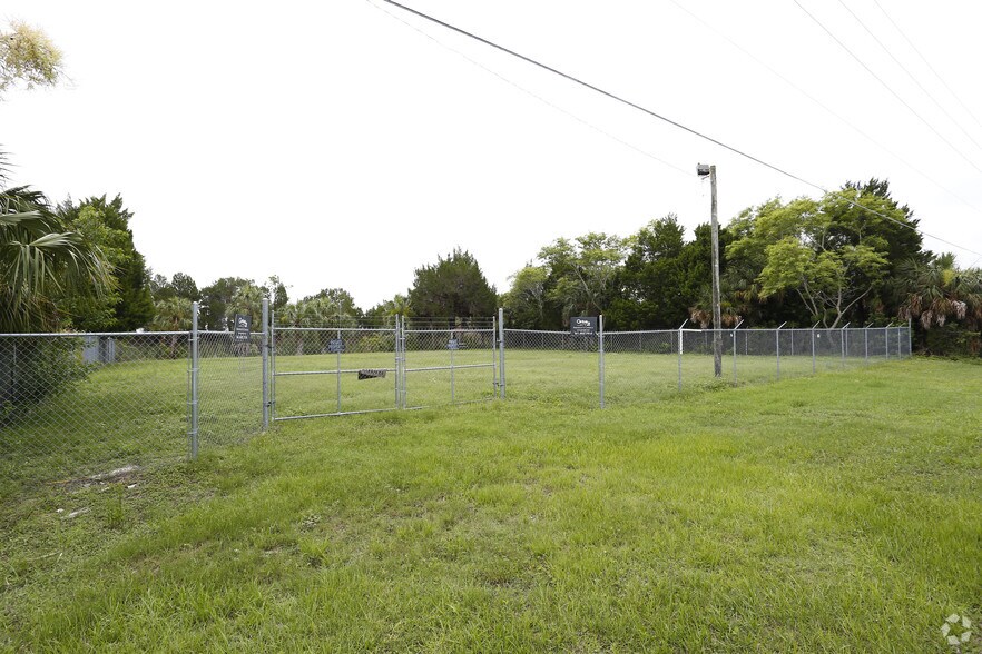 3272 Shoal Line Blvd, Spring Hill, FL for sale - Primary Photo - Image 1 of 1