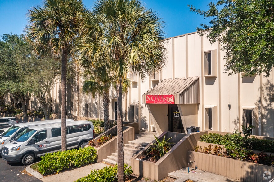 2100-2290 SW 71st Ter, Davie, FL for lease - Building Photo - Image 2 of 3