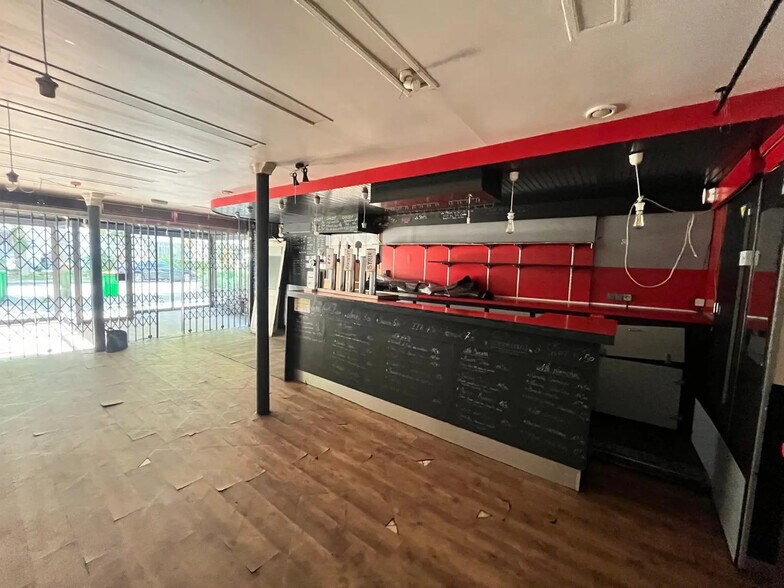 55 Boulevard De Vaugirard, Paris for lease - Interior Photo - Image 2 of 4