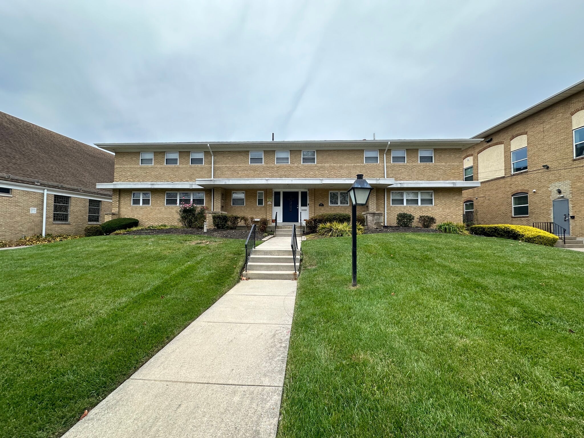 37 W Haddon Ave, Oaklyn, NJ for lease Primary Photo- Image 1 of 17