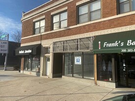 130-134 Madison St, Oak Park IL - Commercial Real Estate