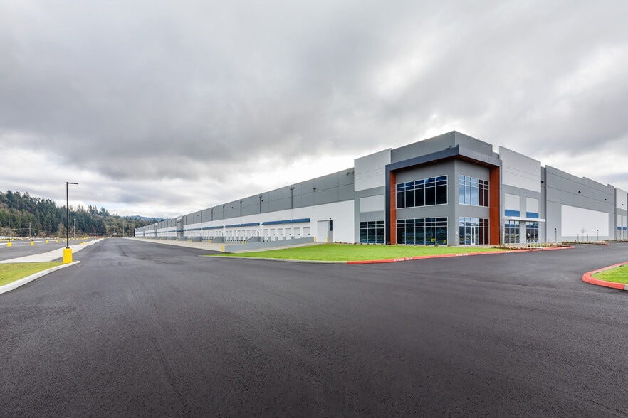 2700 Talley Way, Kelso, WA for lease - Building Photo - Image 2 of 11