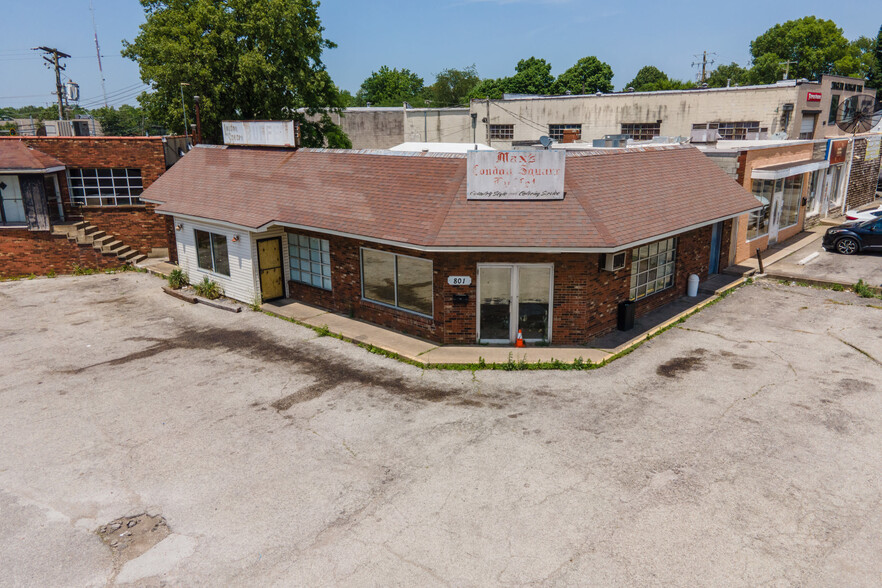 801 N Broadway, Lexington, KY for sale - Building Photo - Image 3 of 7