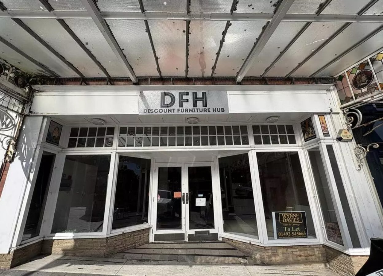 7 Station Rd, Colwyn Bay for lease Building Photo- Image 1 of 2