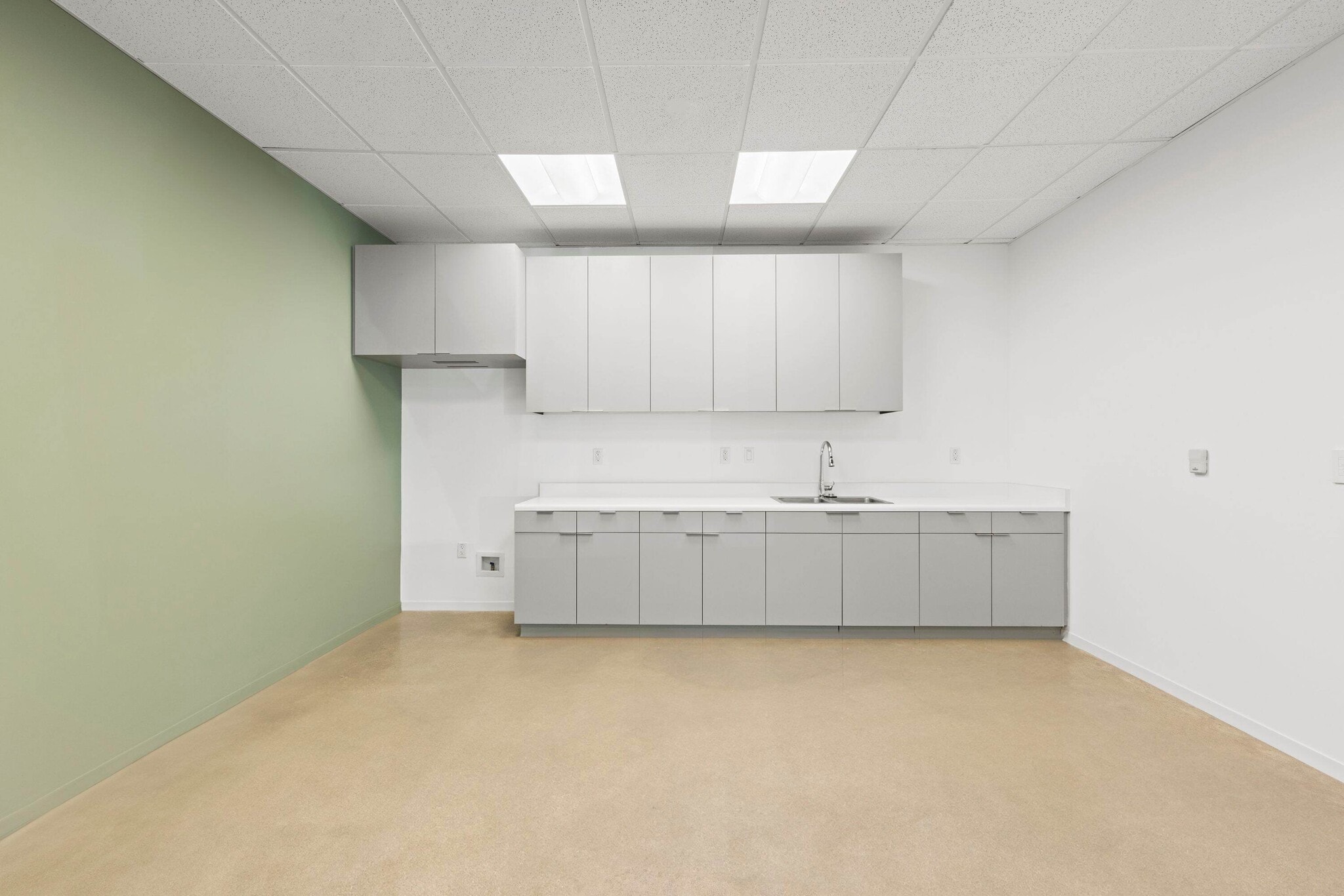 1 Jenner, Irvine, CA for lease Interior Photo- Image 1 of 8