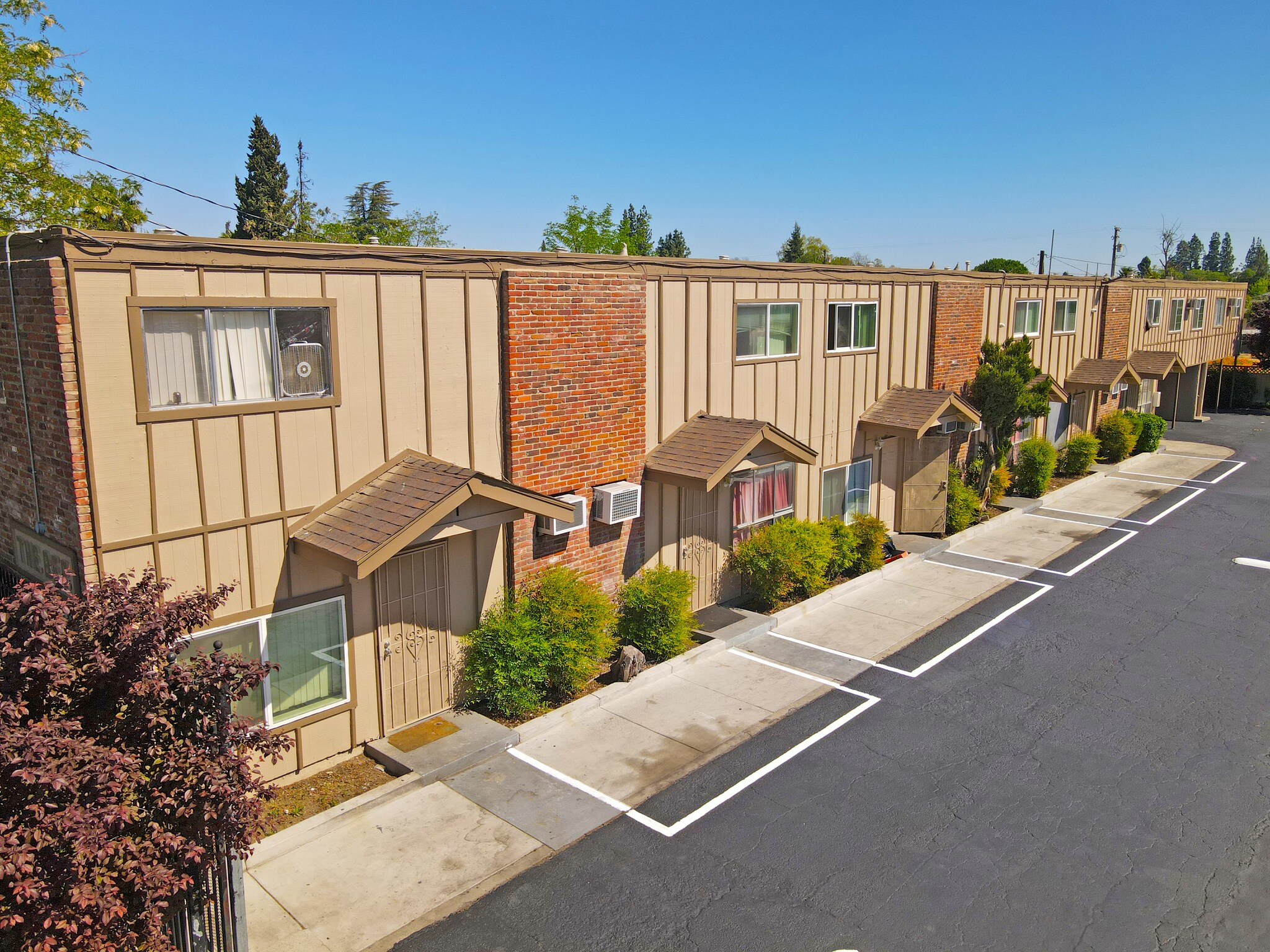 1002 Geer Rd, Turlock, CA for sale Primary Photo- Image 1 of 12