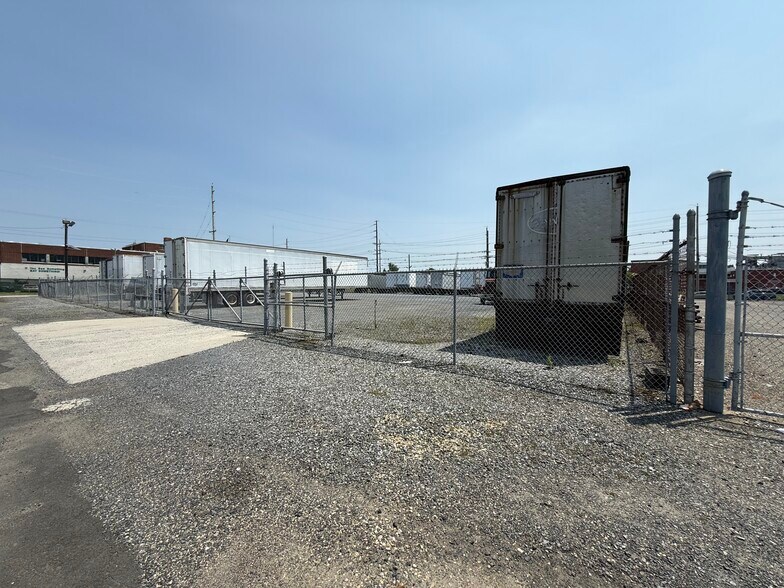 965 Fairview Street, Camden, NJ for lease - Building Photo - Image 3 of 10